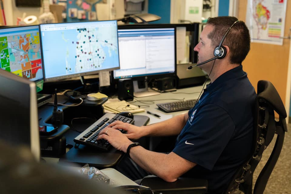 Communications 911 operator